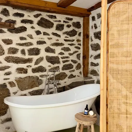 Atelies Stone House *