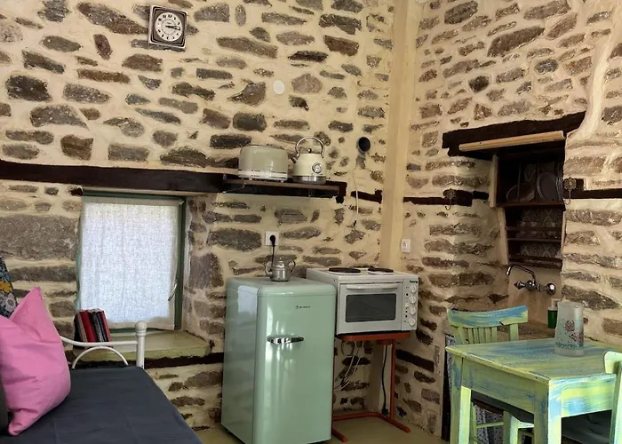 Villa Atelies Stone House Potamia (Thasos)